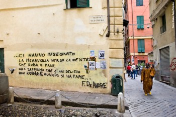 Piazza Vacchero, centro storico, Genova, 2010